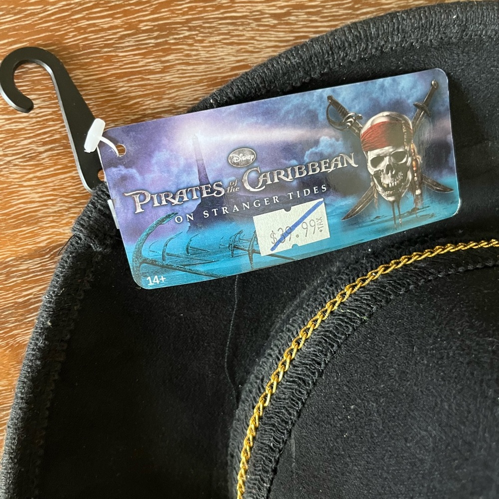 NWT Pirates of Caribbean Angelica Hat by Disney with Feather #42606 - Picture 6 of 10
